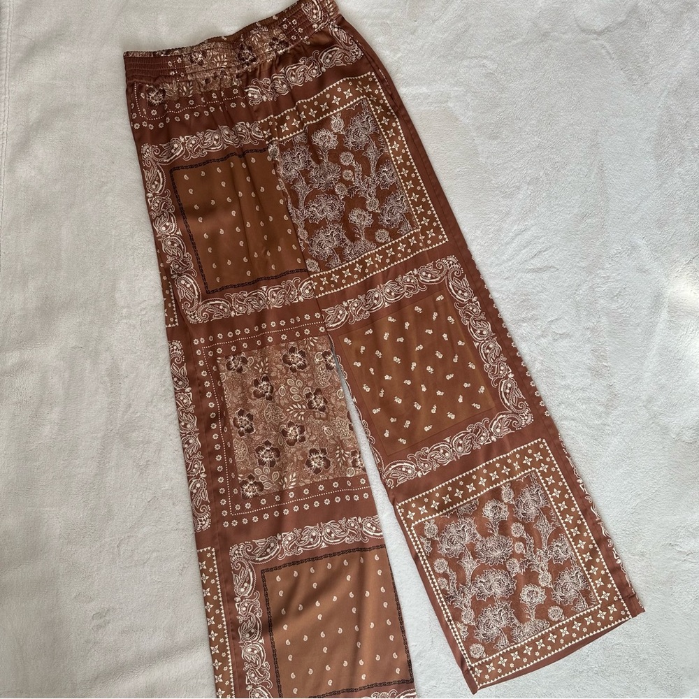Joie bandana print paisley handkerchief flowy pants